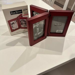 Rare Woods tri-circular 6 frame each holding 3 1/2 x 5 photo, good condition